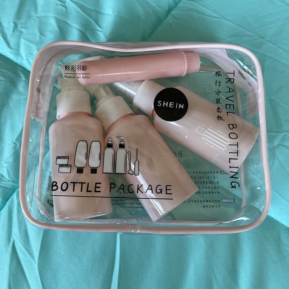 Shein travel kit - Picture 1 of 3